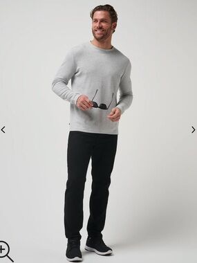 NWT Travis Mathew Cloud Waffle Crew